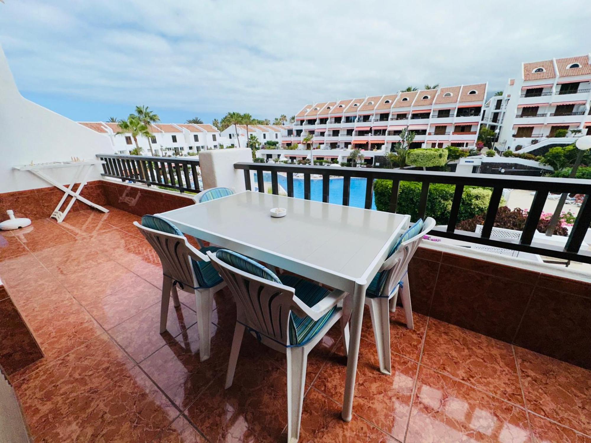 2 Bedrooms Playa Americas Parque Santiago I Heated Pool * Playa de las Americas (Tenerife)